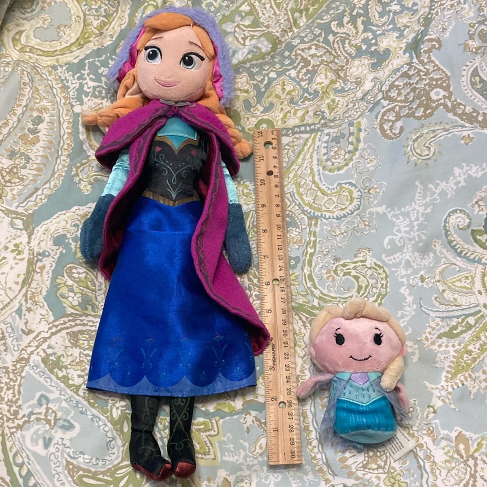 Disney Frozen Doll Set- 17 inch disney anna, 5 inch elsa itty bitty (hallmark)
